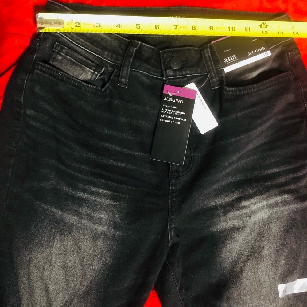 A.N.A. High Rise Jegging Black Size 10 Distressed Extreme Stretch Skinniest Leg - Picture 3 of 8